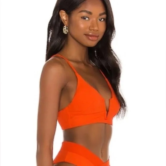 L*SPACE NWT SIREN BIKINI TOP - Picture 2 of 4